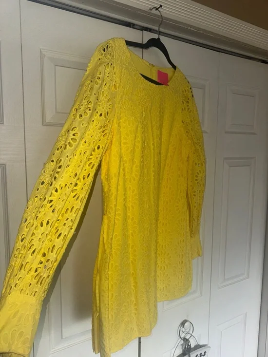 Lily Pulitzer eyelet AISHA ROMPER in calla yellow size 10 - Picture 6 of 14